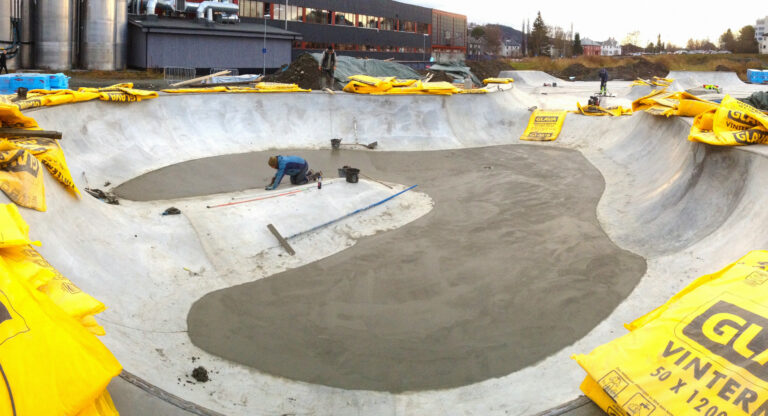 Støbning af bowl i Levanger skatepark